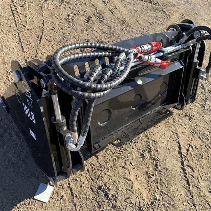 Unused 2025 IRanch IRLB 4-in-1 38in Bucket,