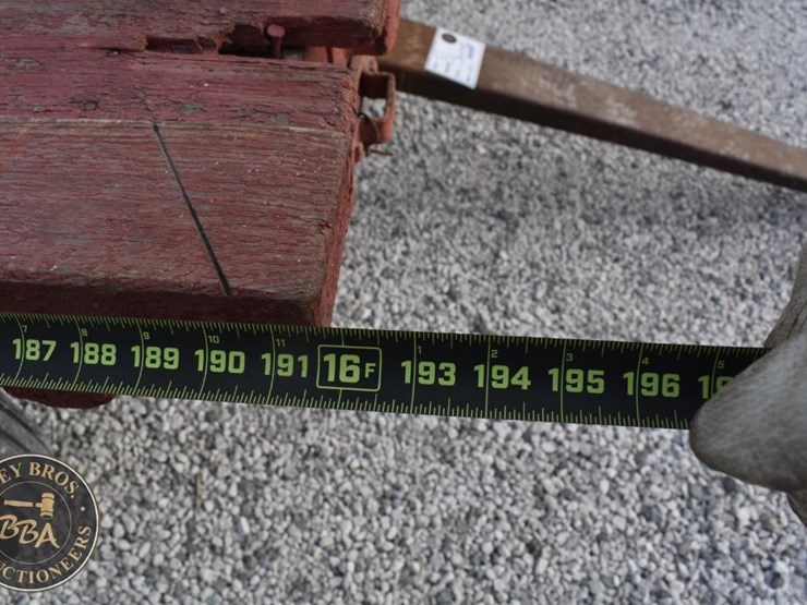 hay-wagon-38980-image-9