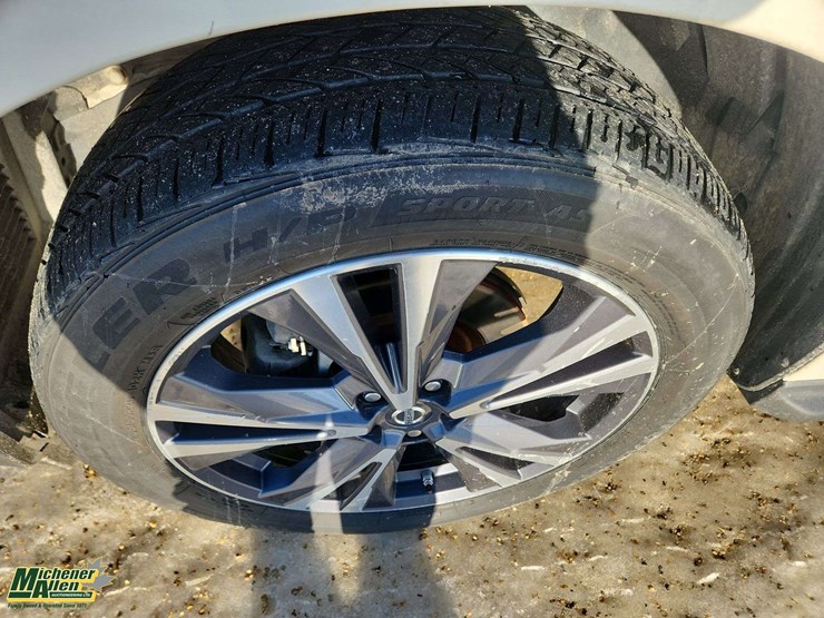 2017-nissan-pathfinder-image-33