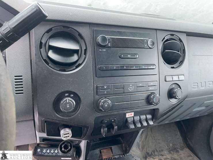 2012-ford-f250-image-22