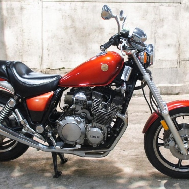 1985 Yamaha XJ700 Maxim Motorcycle