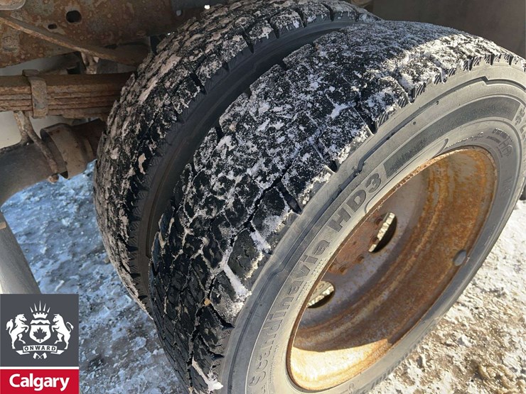 2013-ford-f550-image-12