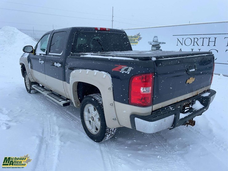 2012-chevrolet-silverado-1500-image-3