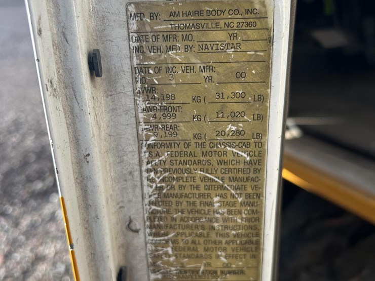 2001-international-4700-image-19