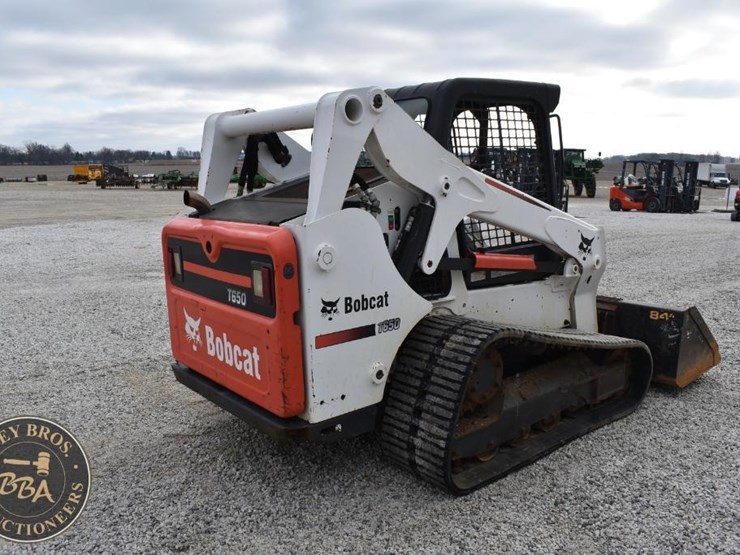 2016-bobcat-t650-image-11