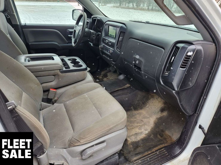 2018-chevrolet-silverado-1500-image-21