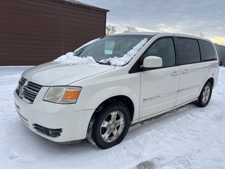 2008-dodge-grand-caravan-image-1