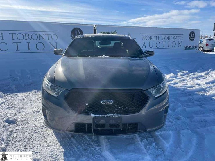 2017-ford-taurus-police-inte-image-3