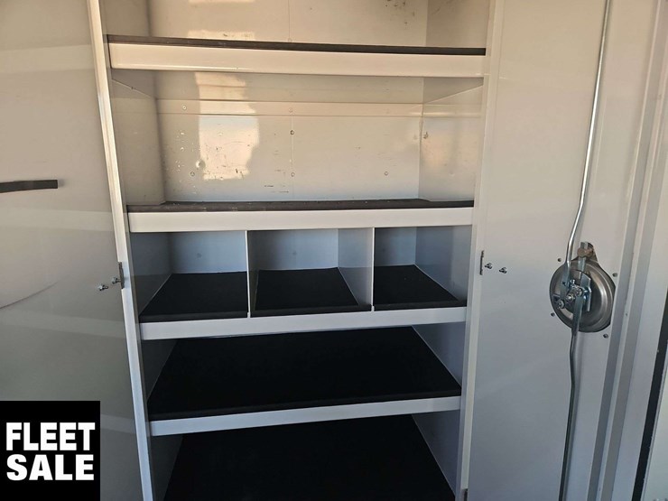 2012-ford-e-series-s/a-service-cube-van-image-34