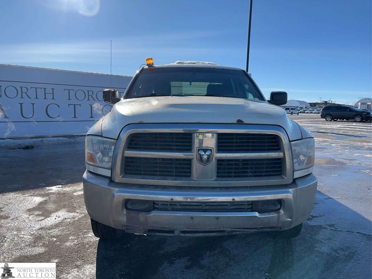 2012-dodge-2500-image-5