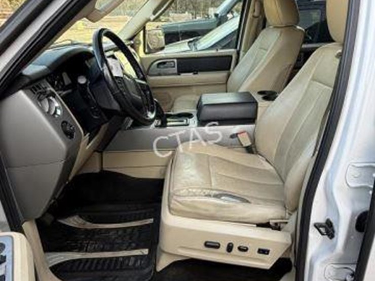 2016-ford-expedition-xlt-image-14