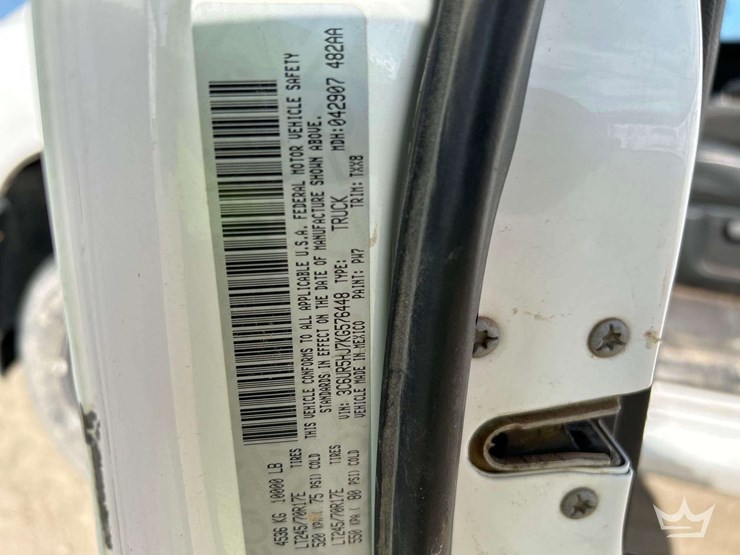 2019-dodge-2500-image-5