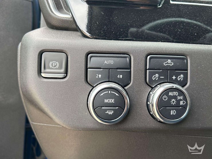 2024-gmc-seirra-elevation-4x4-image-15