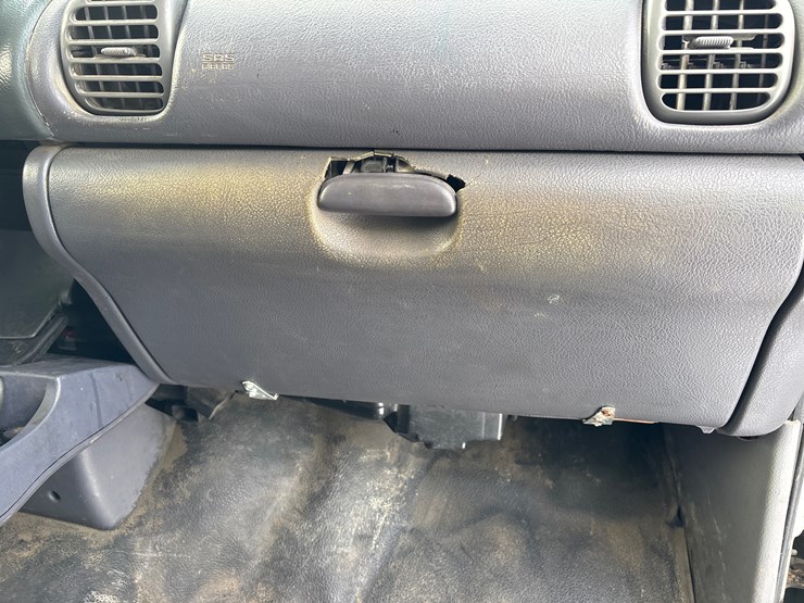 2002-dodge-ram-2500-image-33