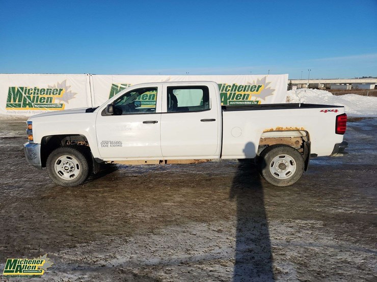2015-chevrolet-silverado-2500hd-image-6