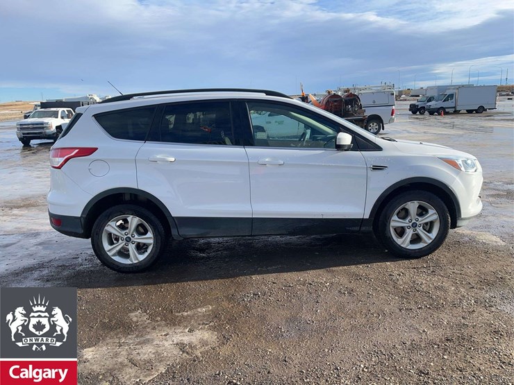 2016-ford-escape-se-image-6