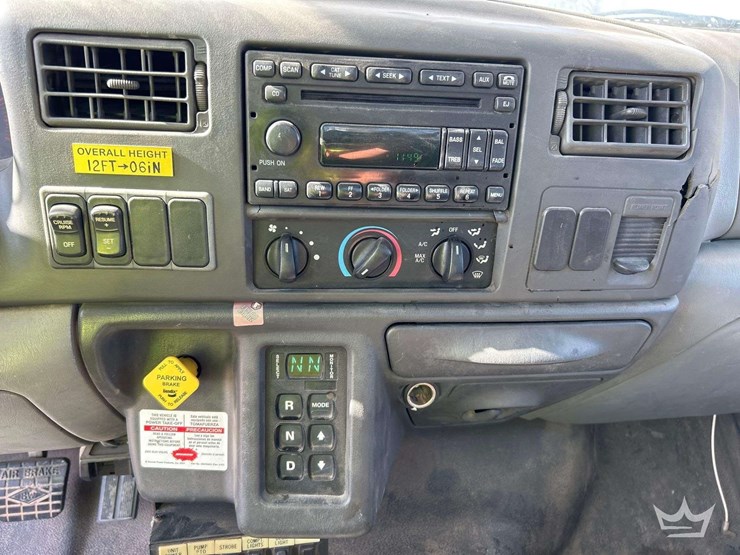 2007-ford-f750-image-15