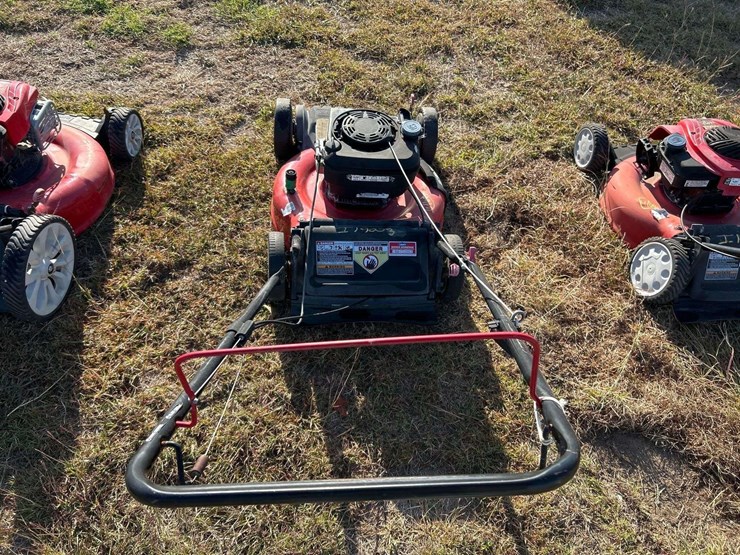 2016-troy-bilt-18in.-push-mower-image-2