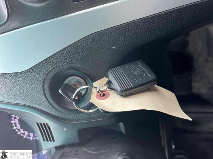 2014-ford-explorer-image-23