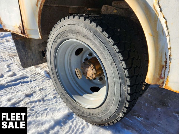 2007-ford-f550-image-19