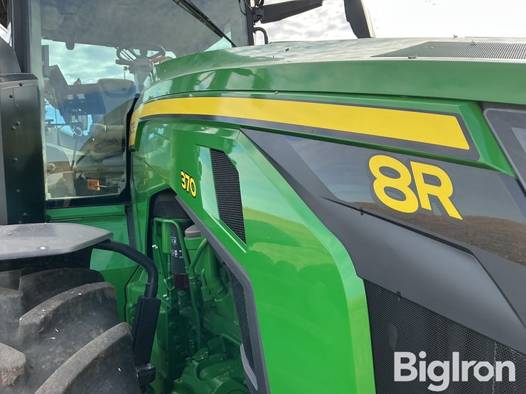 2024-john-deere-8r-370-image-18