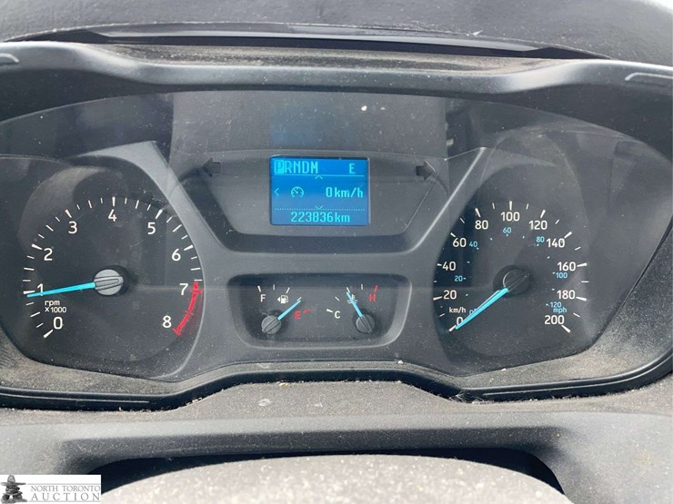 2017-ford-transit-image-14