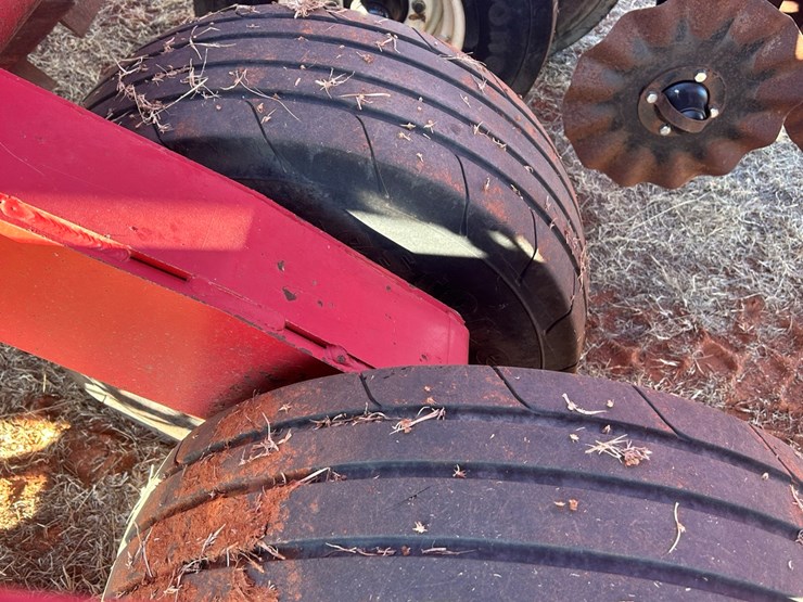 #4-•-2019-mcfarlane-5124-image-8