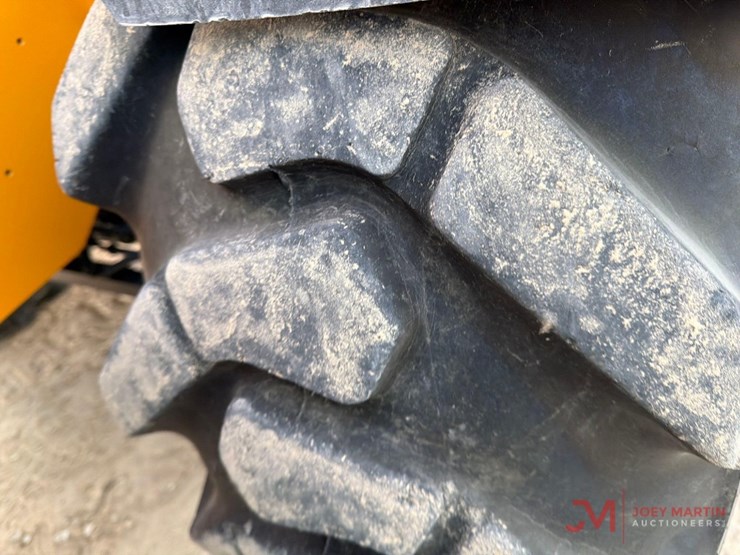 2016-jcb-510-56-image-10