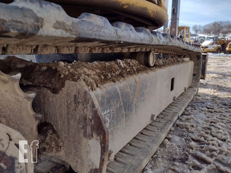 2013-deere-35d-image-37