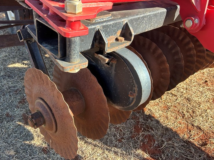 #4-•-2019-mcfarlane-5124-image-17