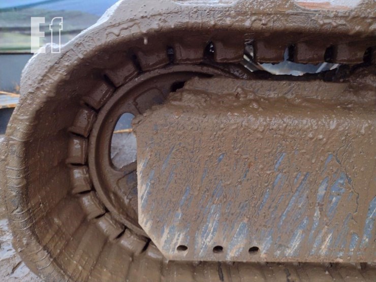 2014-hitachi-zx35u-image-32