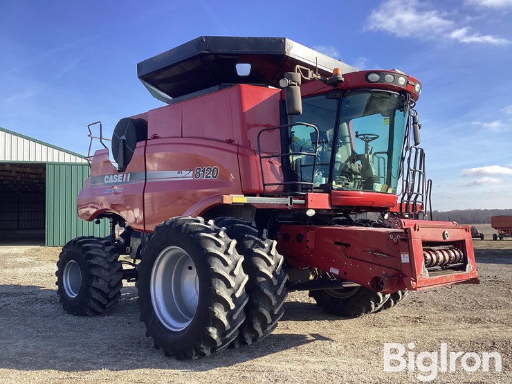 2012-case-ih-8120-image-3