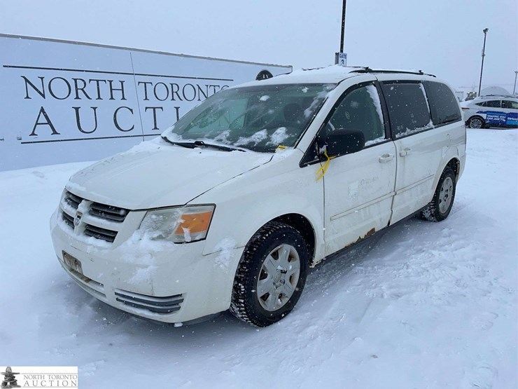 2008-dodge-grand-caravan-se-image-1