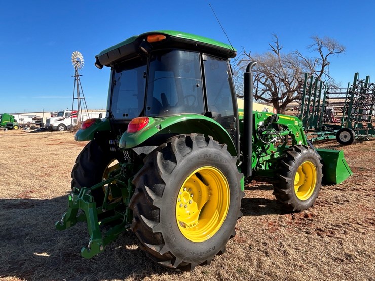 2020-john-deere-5100e-image-33
