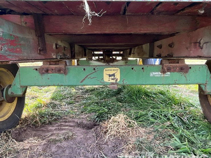 hay-rack-on-john-deere-running-gear-image-30
