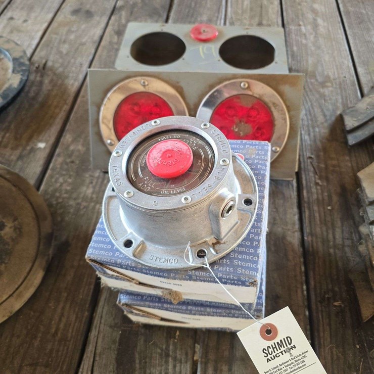 Stemco hub caps and lights