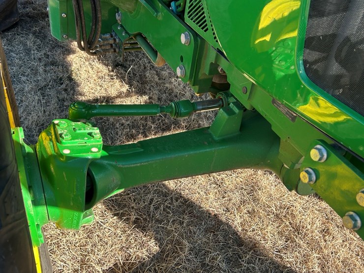 2020-john-deere-5100e-image-18