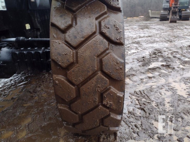 2016-jlg-1255-image-22