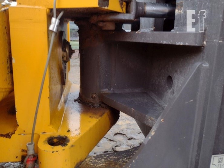 2014-volvo-sd115-image-13