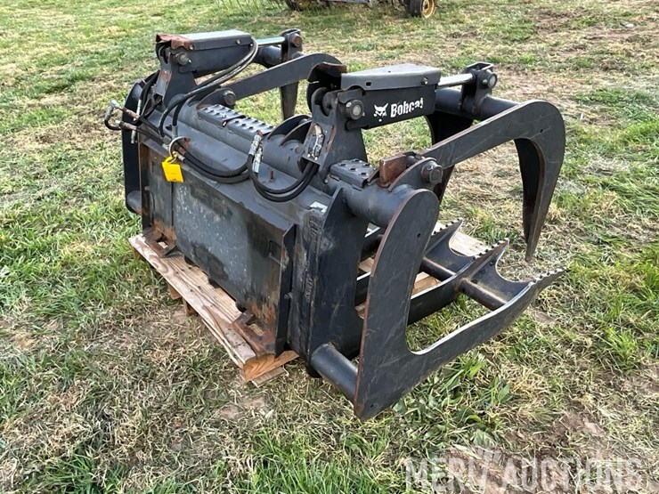 bobcat-72in.-grapple-bucket-image-8