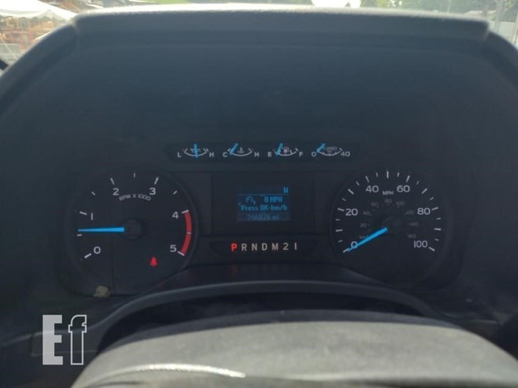 18-ford-f550-image-7