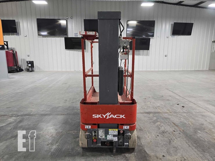 2011-skyjack-sj12-image-7