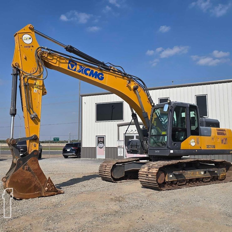 2022 XCMG XE210U