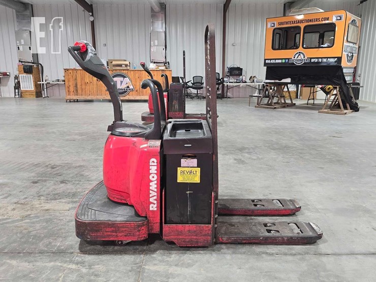 raymond-8400-image-6