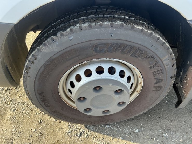 2016-freightliner-sprinter-3500-image-14