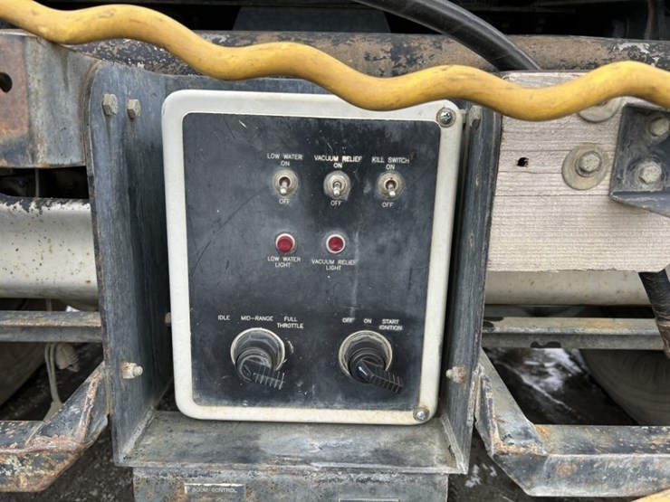 2002-sterling-l7500-image-65