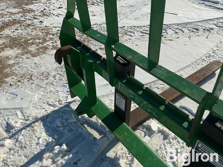 2013-frontier-4'-euro-mount-pallet-forks-image-9