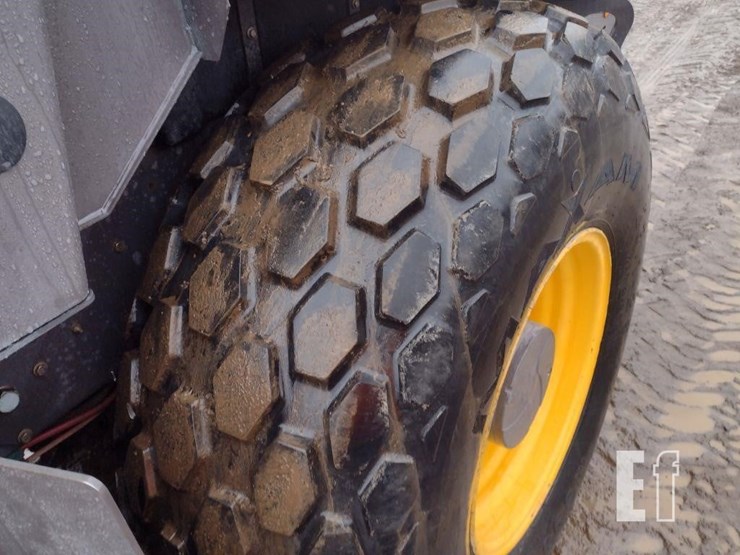 2014-volvo-sd115-image-25