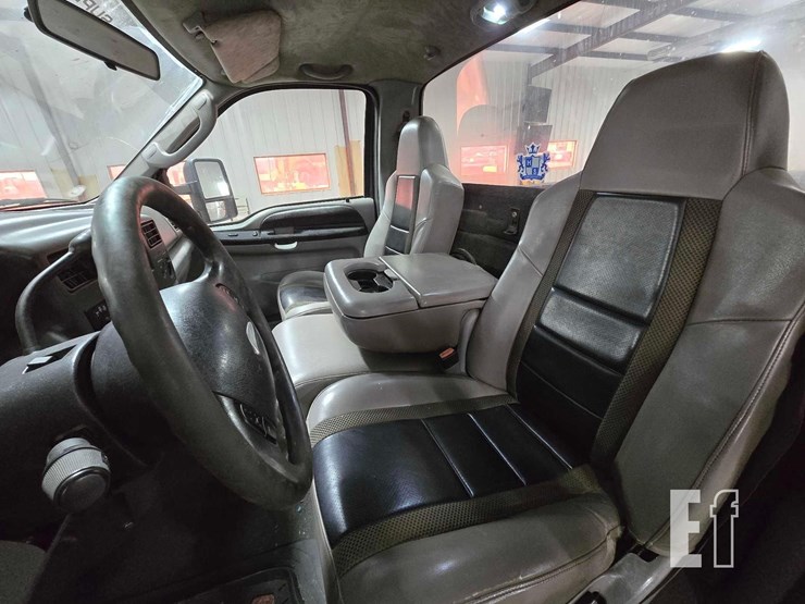 2004-ford-f350-image-9