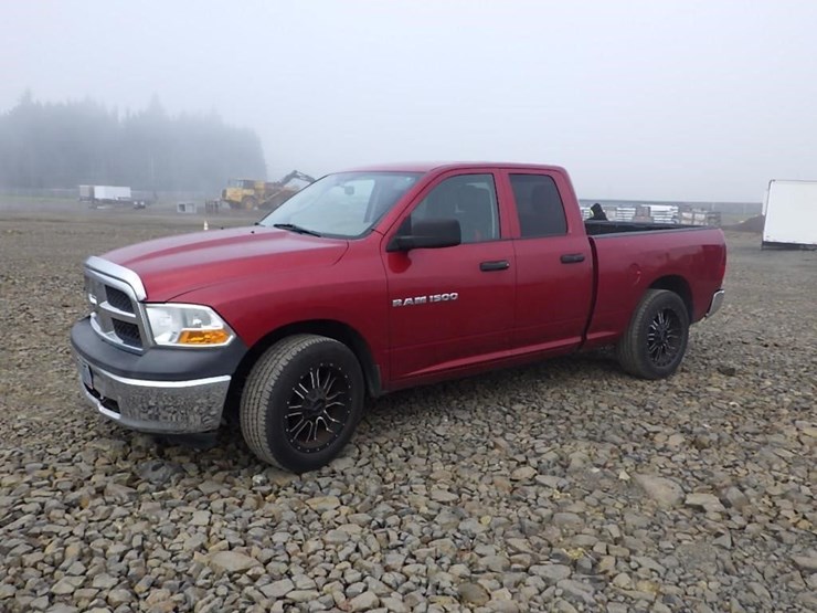 2011-dodge-ram-1500-image-1